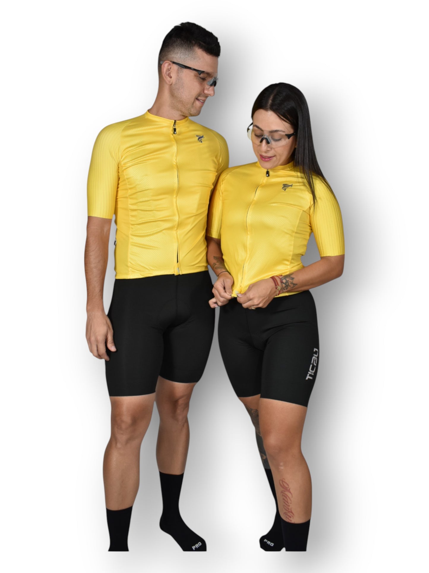 JERSEY CORTO HOMBRE PRO REF. ALTUS - AMARILLO