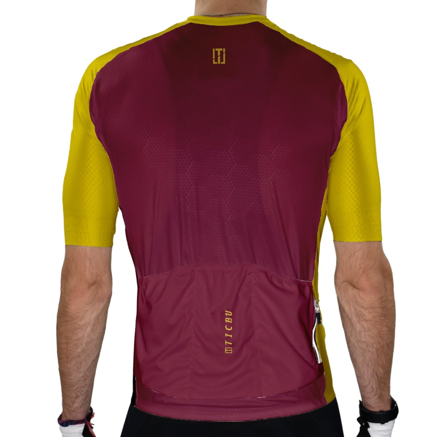 JERSEY CORTA HOMBRE PRO (REF. GOLDEN RED V2)