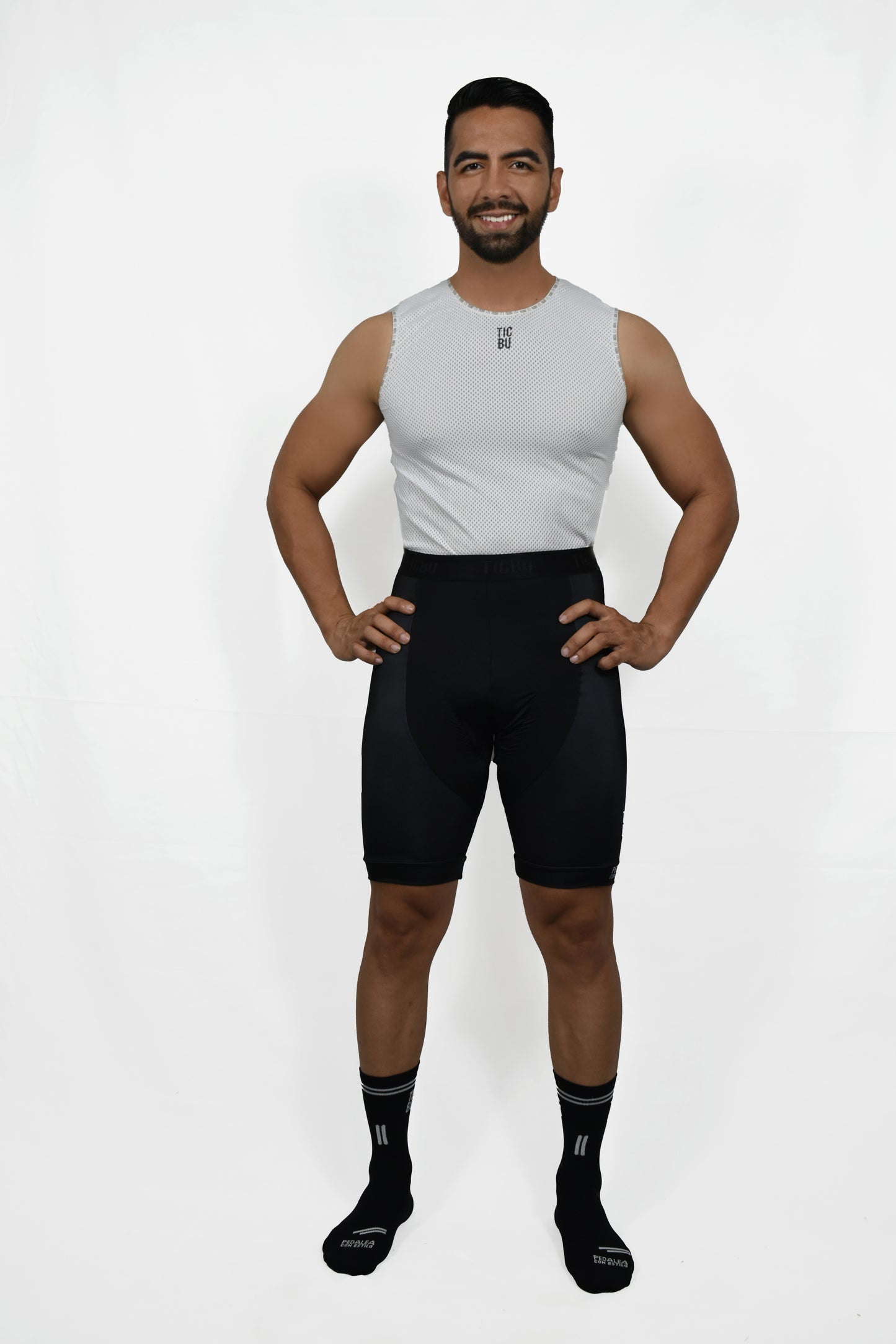 LICRA CORTA HOMBRE (sin tirantes) TODA NEGRA BASIC